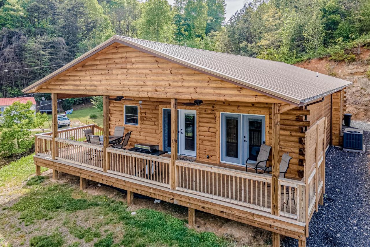 Hilltop Cabin ブライソン・シティ エクステリア 写真